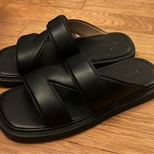 Bottega Veneta Black Leather Sandals